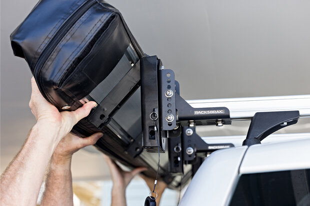 Laden Sie das Bild in Galerie -Viewer, RACKSBRAX 9000 XD abschließbares Markisen-Schnellmontageset 100 - 120 mm. (2 Stück-doppelt)