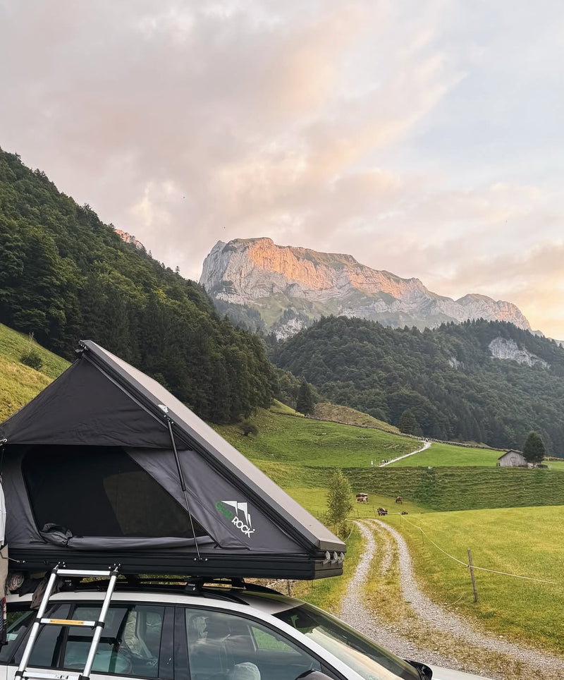 Laden Sie das Bild in Galerie -Viewer, GEAR ROCK Revelstoke PRO 120 - Hartschalen Dachzelt (B-Ware)