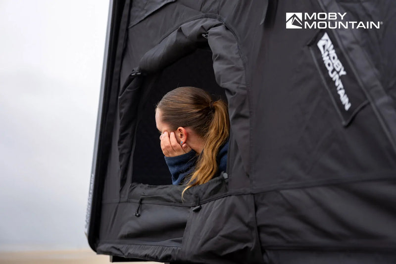 Laden Sie das Bild in Galerie -Viewer, MOBY MOUNTAIN Peak XXL 4 Personen Hybrid-Dachzelt