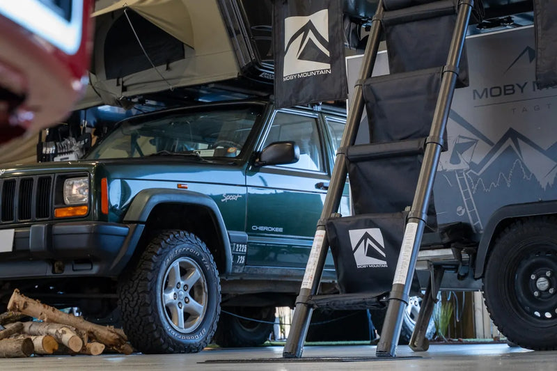 Laden Sie das Bild in Galerie -Viewer, Moby Mountain Soft Step