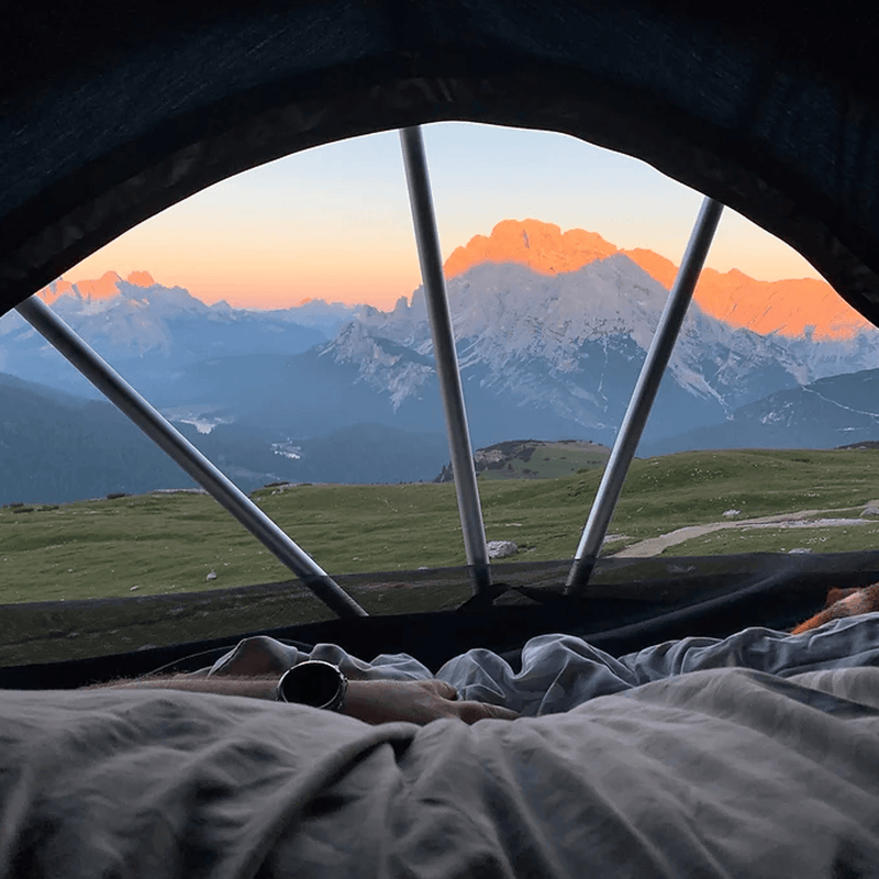 Laden Sie das Bild in Galerie -Viewer, Sheepie Yuna Dachzelt Aussicht aus dem Fenster