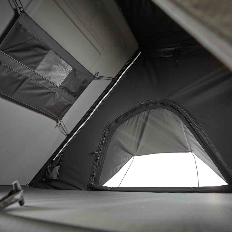 Laden Sie das Bild in Galerie -Viewer, Alu-Hartschalen-Dachzelt CUMARU XP 135 All Black