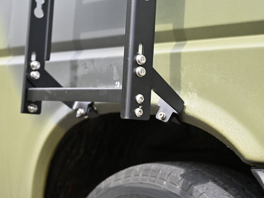 Rolling Space VW T4 Seitenleiter | SpaceClimb