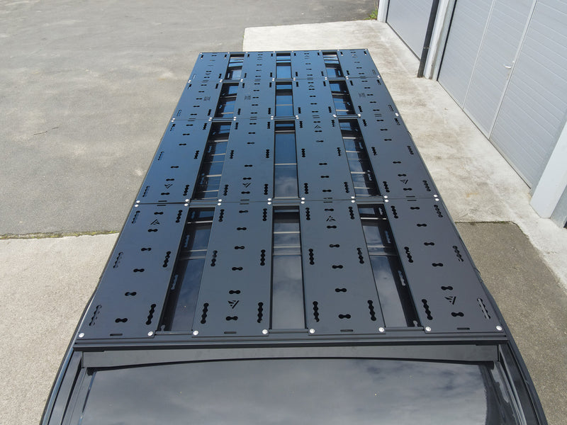 Laden Sie das Bild in Galerie -Viewer, Rolling Space Windabweiser Opel Vivaro B
