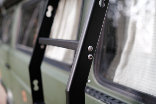 Rolling Space VW T3 Seitenleiter | SpaceClimb
