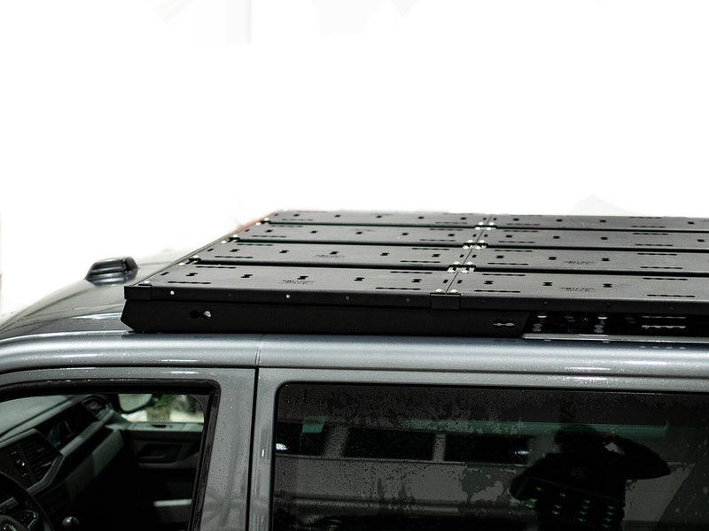 Laden Sie das Bild in Galerie -Viewer, Rolling Space Dachträgersystem VW T5 | SpaceRack

