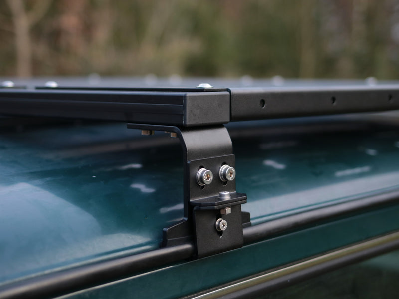 Laden Sie das Bild in Galerie -Viewer, Rolling Space Dachträgersystem SpaceRack | Lada Niva Taiga 4x4
