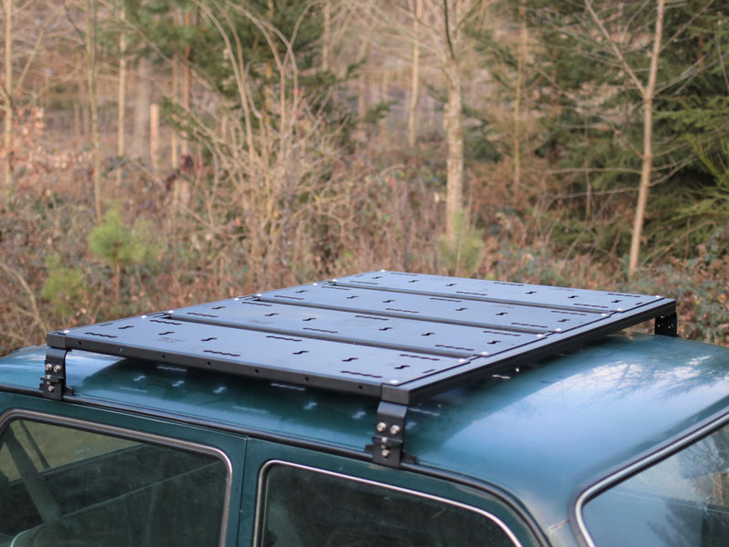 Laden Sie das Bild in Galerie -Viewer, Rolling Space Dachträgersystem SpaceRack | Lada Niva Taiga 4x4
