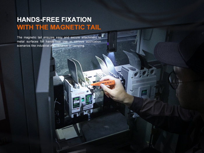 Laden Sie das Bild in Galerie -Viewer, Fenix SW05R-UV kompakte Taschenlampe mit weißem Licht und starkem UV-Licht, 150 Lumen (Weißlicht)
